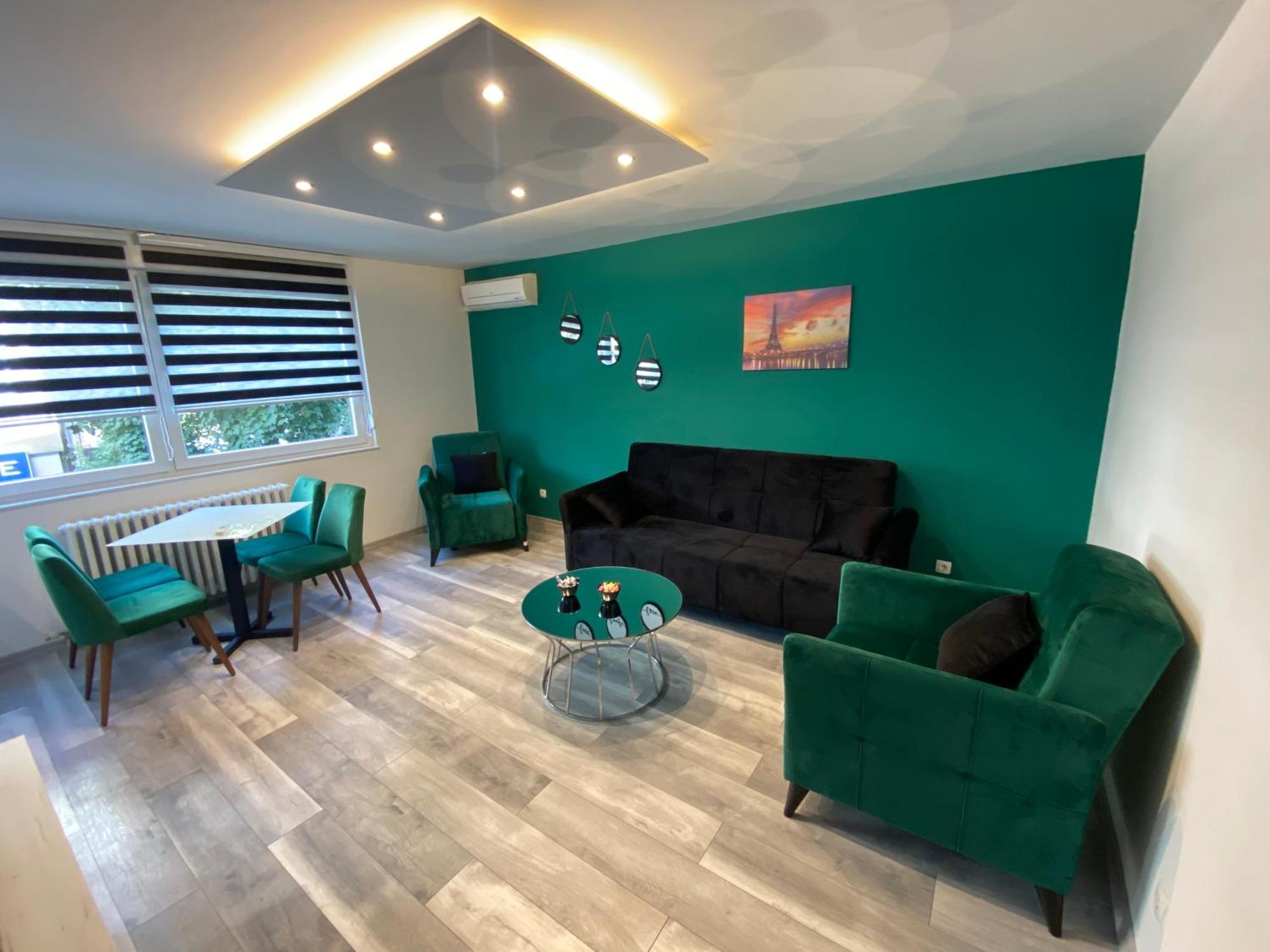 Apartman Omar Stan Na Dan Besplatan Parking SJJ Exteriör bild